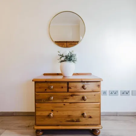 Forrest Hill Tranquil 3bed In By Homely! דירה *