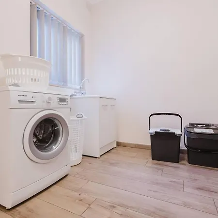 דירה Forrest Hill Tranquil 3bed In By Homely! *