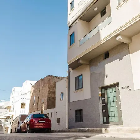 Apartment Forrest Hill Tranquil 3bed In By Homely! *