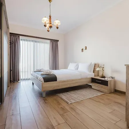 Forrest Hill Tranquil 3bed In By Homely!