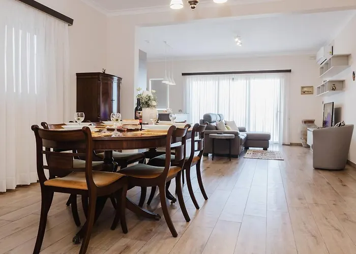 Forrest Hill Tranquil 3bed In By Homely! Mellieha