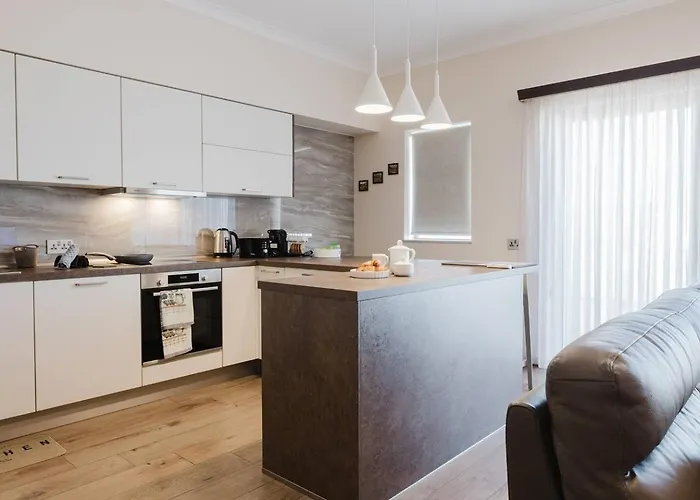 Forrest Hill Tranquil 3bed In By Homely! * Mellieha