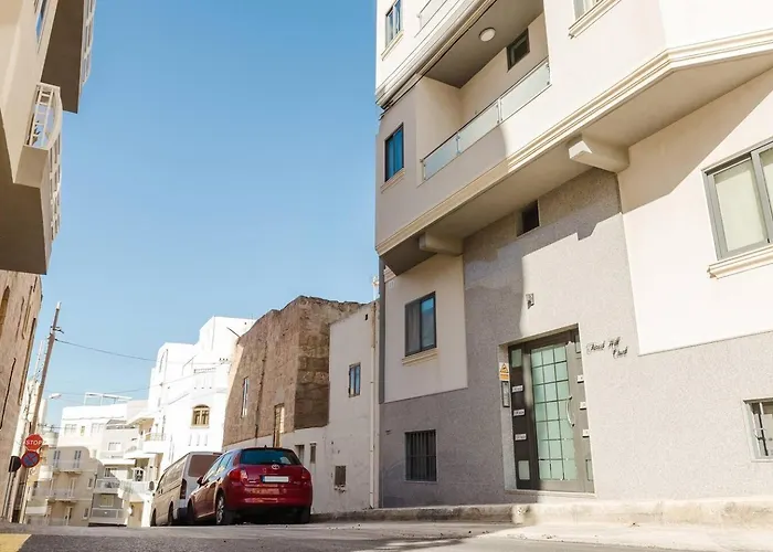 Apartment Forrest Hill Tranquil 3bed In By Homely! *