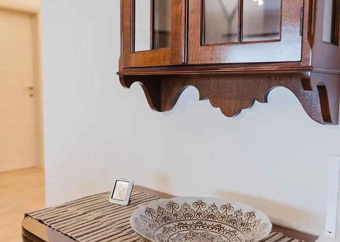 Forrest Hill Tranquil 3bed In By Homely! Apartment *