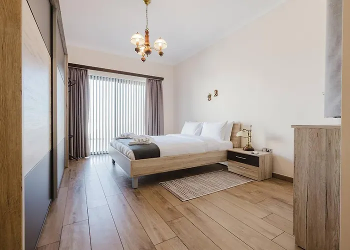 Forrest Hill Tranquil 3bed In By Homely!